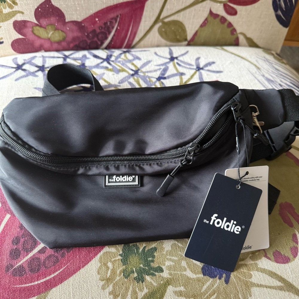 Foldie Black Belt Bag for Men